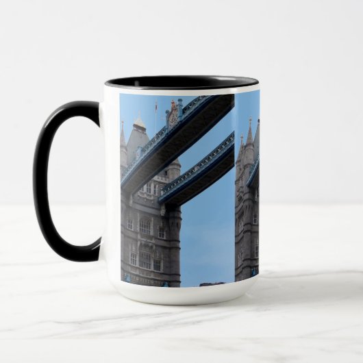 Onder de Mok van de Londense brug (Links)