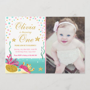 Onder de verjaardagsuitnodiging voor koraalrif van kaart