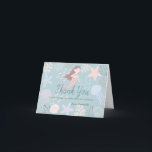 Onder de Zee Zeemeermin Zeegroene Verjaardags Dank Bedankkaart<br><div class="desc">Deze leuke verjaardags dankkaart heeft een lichte zeegroene achtergrond met een zeemeermin,  zeester,  kwal,  schelp,  koraal met een school vissen. Perfect voor onder de zee verjaardagsfeestjes! Personaliseer het naar uw wens. U vindt overeenkomende producten in mijn winkel.</div>