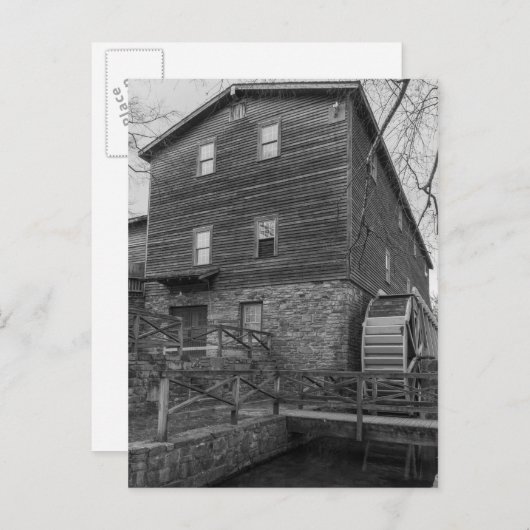 Onder Edwards Mill Grayscale Briefkaart (Voorkant / Achterkant)