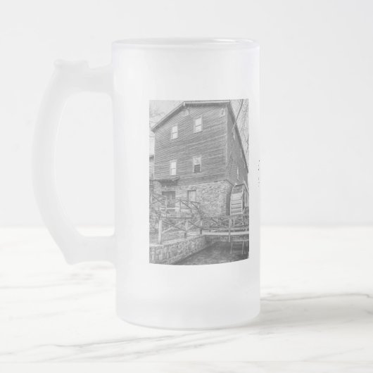 Onder Edwards Mill Grayscale Matglas Bierpul (Links)