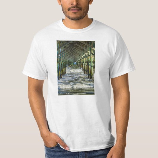 Onder Folly Beach pier T-shirt (Voorkant)