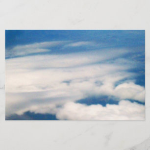 ONDER HET briefpapier CLOUDS