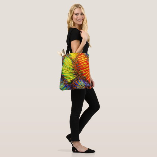 Onder het Mythische Zee Tote Bag (Op model)