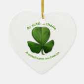 Onder het onderdak van elkaar overleven mensen keramisch ornament (Voorkant)