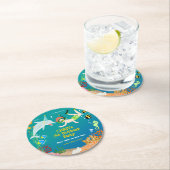 Onder het zee dolfijnen en jongen verjaardagsfeest ronde kartonnen onderzetter (Insitu)