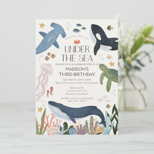 Onder het Zee Gender Neutral Birthday Invite Kaart (Staand voorkant)