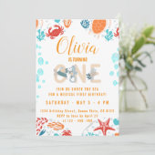 Onder het Zee Little Girl One Birthday Invitations Kaart (Staand voorkant)