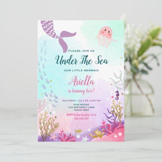 Onder het Zee Mermaid Birthday Invitation Paars Kaart (Staand voorkant)