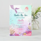 Onder het Zee Mermaid Birthday Invitation Paarse Kaart (Staand voorkant)