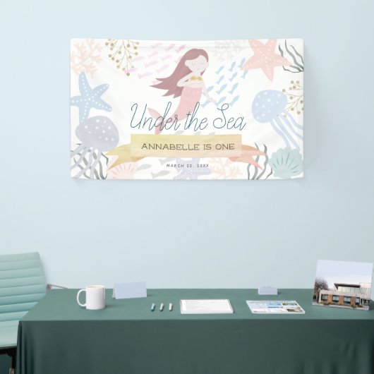 Onder het Zee Mermaid White Birthday Spandoek (Beurs)