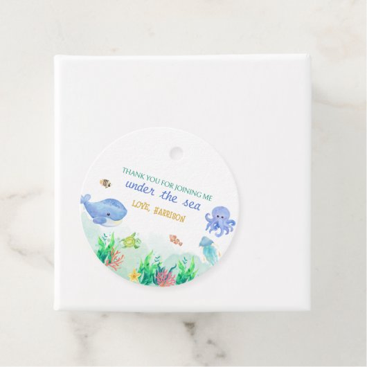 Onder het Zee Nautical Whale Turtle Birthday Bedankjes Labels (In situ)