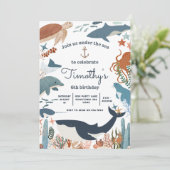 Onder het Zee Shark Whale Turtle Narwhal Verjaarda Kaart (Staand voorkant)