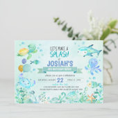 Onder het Zee Splash Birthday Boy Invitation Kaart (Staand voorkant)