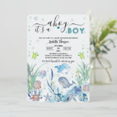 Onder het zee zit een jongen baby shower kaart (Staand voorkant)