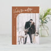 Onder Mistletoe Forever Pas getrouwd Foto Terracot Feestdagenkaart (Staand voorkant)