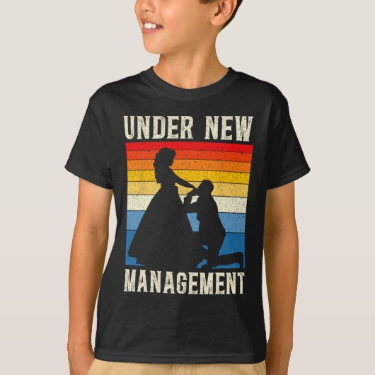 Onder New Management Groom Wedding Bachelor Party T-shirt (Voorkant)