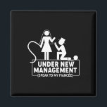 Onder Nieuw Management Bachelor Party begunstigt G Magneet<br><div class="desc">Onder Nieuw Management Bachelor Party Voorkeur Groom Fiancé Mannen</div>