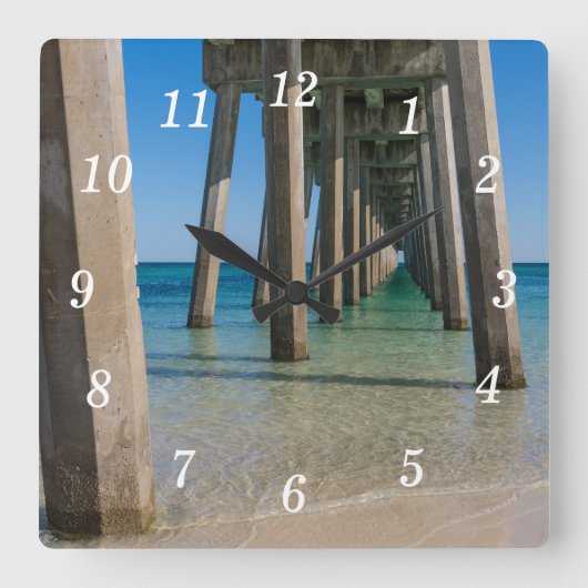 Onder Pensacola Beach Pier Muur Klok (Voorkant)
