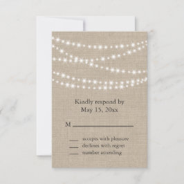Onder Twinkle lampjes op Burlap RSVP Kaart