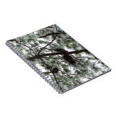 Onderaan de sneeuwbedekte pijnboom Winter Foto Notitieboek (Rechterzijde)