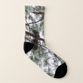 Onderaan de sneeuwbedekte pijnboom Winter Foto Sokken (Rechts - buiten)