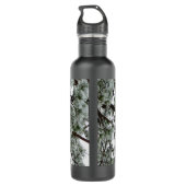 Onderaan de sneeuwbedekte pijnboom Winter Foto Waterfles (Achterkant)