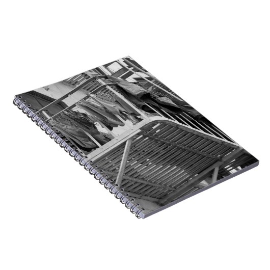 Ondergoed uit naar droog Humor zwart-wit foto Notitieboek (Rechterzijde)