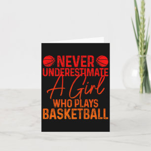 Onderschat een meisje dat basketbal fu t speelt ni kaart