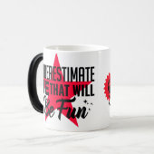 Onderschat me, dat zal een leuke mok zijn (Voorkant links)