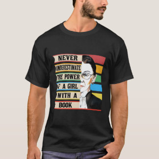 Onderschat nooit de kracht van een boek t-shirt