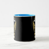 Onderschat Nooit De Kracht Van Een Stack Tweekleurige Koffiemok (Center)