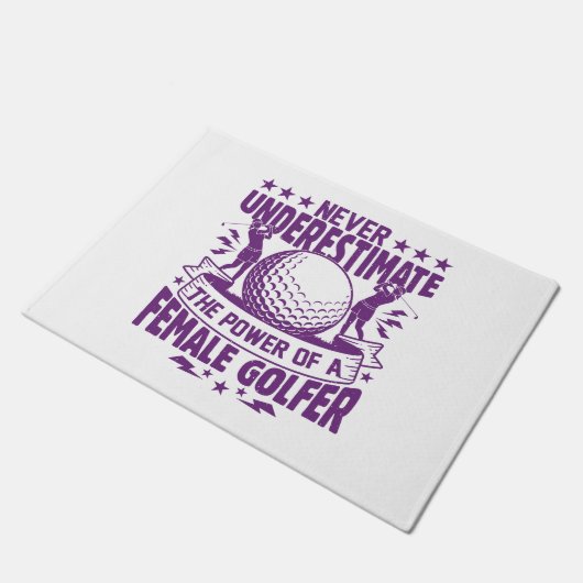 Onderschat nooit de kracht van een vrouw golfer deurmat (Schuin)