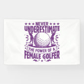Onderschat nooit de kracht van een vrouw golfer spandoek (Horizontaal)
