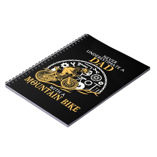 Onderschat nooit een DAD met een mountainbike _ D Notitieboek (Linkerzijde)