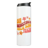 Onderschat nooit een leraar op een openbare school thermosbeker (Gedraaid links)
