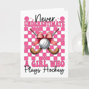Onderschat nooit een meisje dat hockey speelt Coqu Kaart