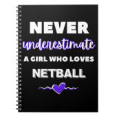 Onderschat nooit een meisje dat van netball houdt notitieboek (Voorkant)