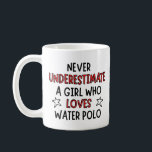 Onderschat nooit een meisje dat van waterpolo houd koffiemok<br><div class="desc">Onderschat nooit een meisje dat van waterpolo houdt. Voor het meisje of de dame die graag waterpolo speelt - voor volwassenen, kinderen en tieners. Grappig geschenk voor Kerstmis, verjaardagen, Moederdag, voor jezelf, "gewoon omdat"</div>