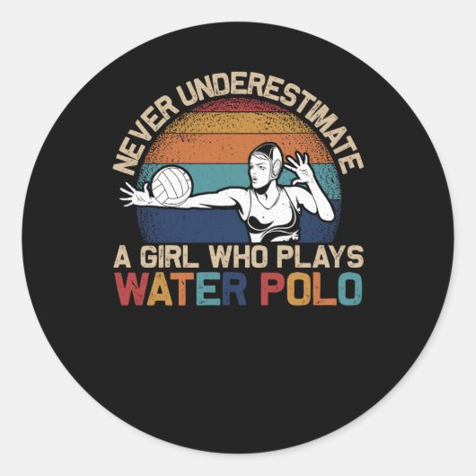 Onderschat nooit een meisje dat waterpolo atletiek ronde sticker (Voorkant)