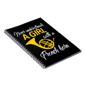 Onderschat nooit een meisje Franse muzikant van ee Notitieboek (Rechterzijde)