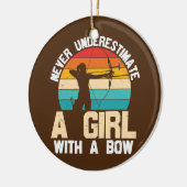 Onderschat nooit een meisje met een boogarchitectu keramisch ornament (Links)