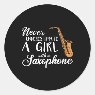 Onderschat nooit een met een saxofoon ronde sticker