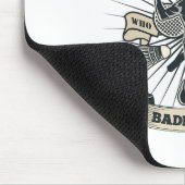 Onderschat nooit een oud Man dat Badminton speelt Muismat (Hoek)