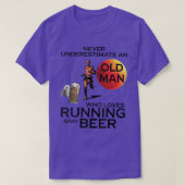 Onderschat nooit een oud Man dat houdt van het run T-shirt (Design voorkant)