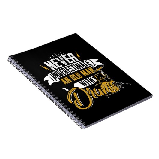 Onderschat nooit een oud Man met drums voor mannen Notitieboek (Rechterzijde)