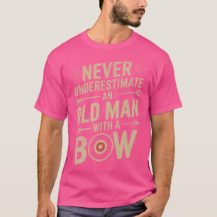 Onderschat nooit een oud Man met een boogarchitect T-shirt