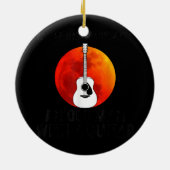 Onderschat nooit een oud man met een gitaarmaan keramisch ornament (Achterkant)