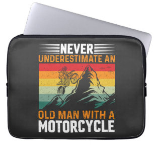 Onderschat nooit een oud Man met een motorfiets Laptop Sleeve