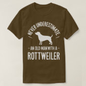 Onderschat nooit een oud man met een rotting t-shirt (Design voorkant)